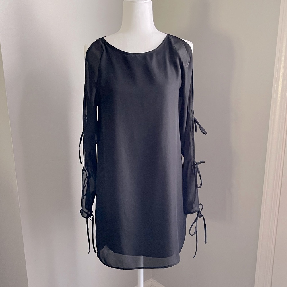 Missguided Open Tie Sleeve Dress